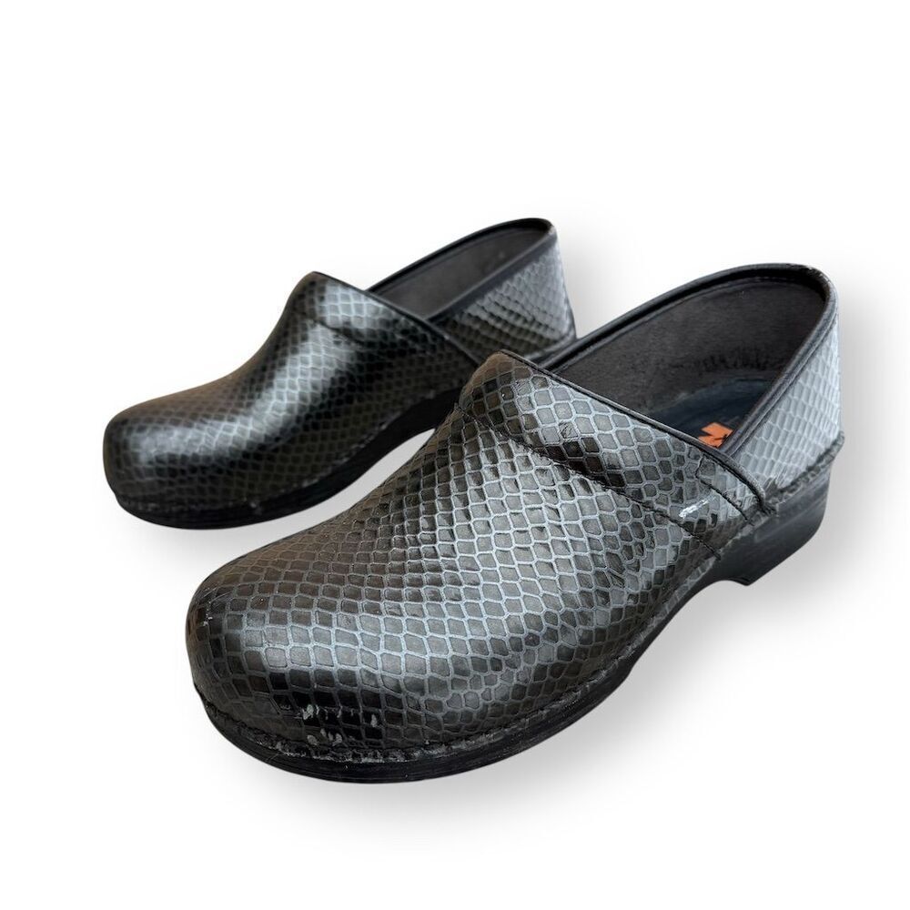 Dansko XP Women's Black Snake Pring Clogs Size 9.5-10 Slip-Resistant Work Shoes - Picture 11 of 13